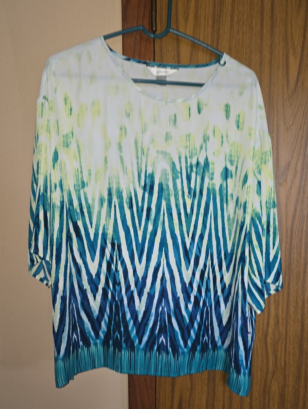 CJ Banks Blue & Green Chevron Ombré V-Neck Blouse